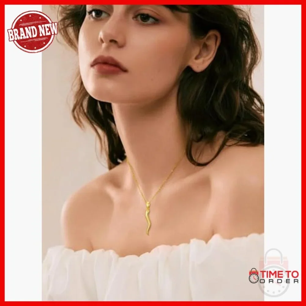 18K Gold Italian Horn Pendant Necklace with 20 Inch Chain